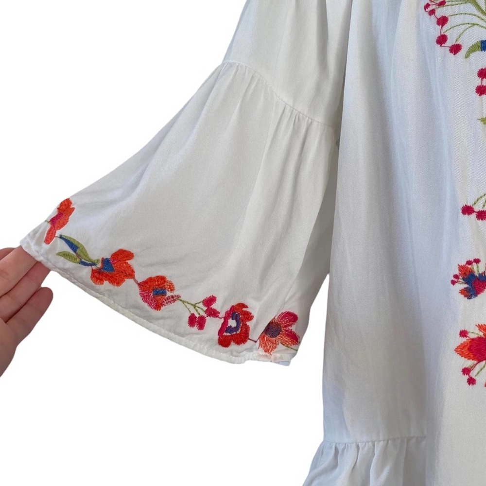⭐️ SOLD ⭐️ Umgee Bohemian Floral Embroidered Off Shoulder Top Size Small White - Picture 7 of 10